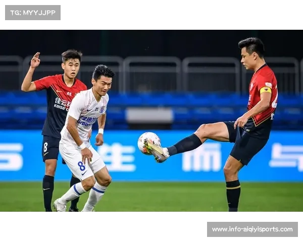 四川队开局五连败，保级压力日益增大。